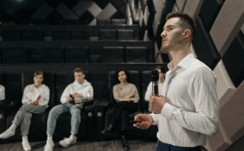 A Dive Into What Makes a Great CEO CEO