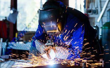 Can Manufacturers Use AR To Improve Supply Chain Efficiency? Manufacturers